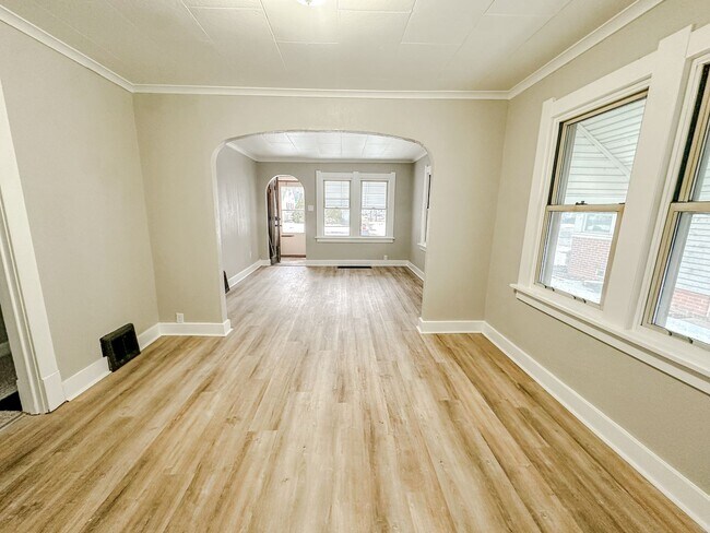 Foto del edificio - 2 Bedroom home for rent on east side of Toledo! Updated, clean, and very nice!