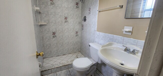Foto del edificio - 4934 Portsmouth Ave