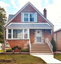 Building Photo - 6758 S Karlov Ave