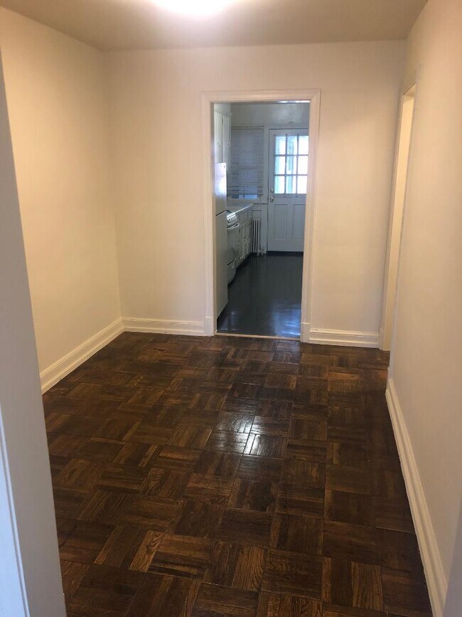 Foto del edificio - 805 Juniper St