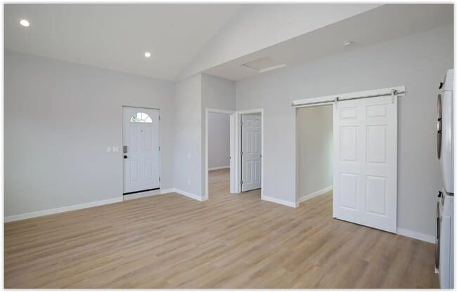 Building Photo - Upgraded Home Next to Chapman University