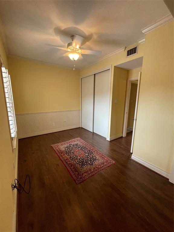 Primary Photo - 712 Bering Dr