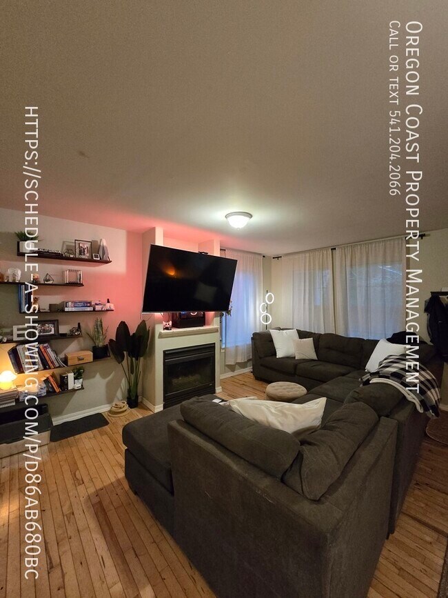 Foto del edificio - 3324 NE Surf Ave