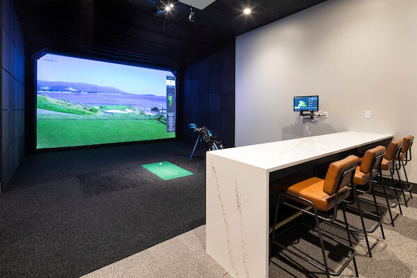 Building Photo - Moment