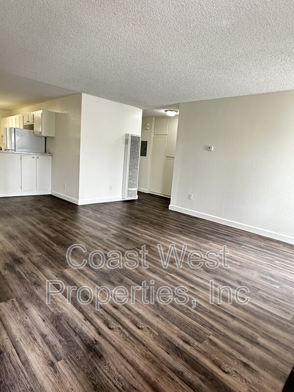 Building Photo - 485 Chestnut Ave