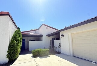 Building Photo - 31550 Avenida Alvera