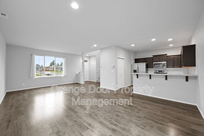 Building Photo - 204 Basil Ave