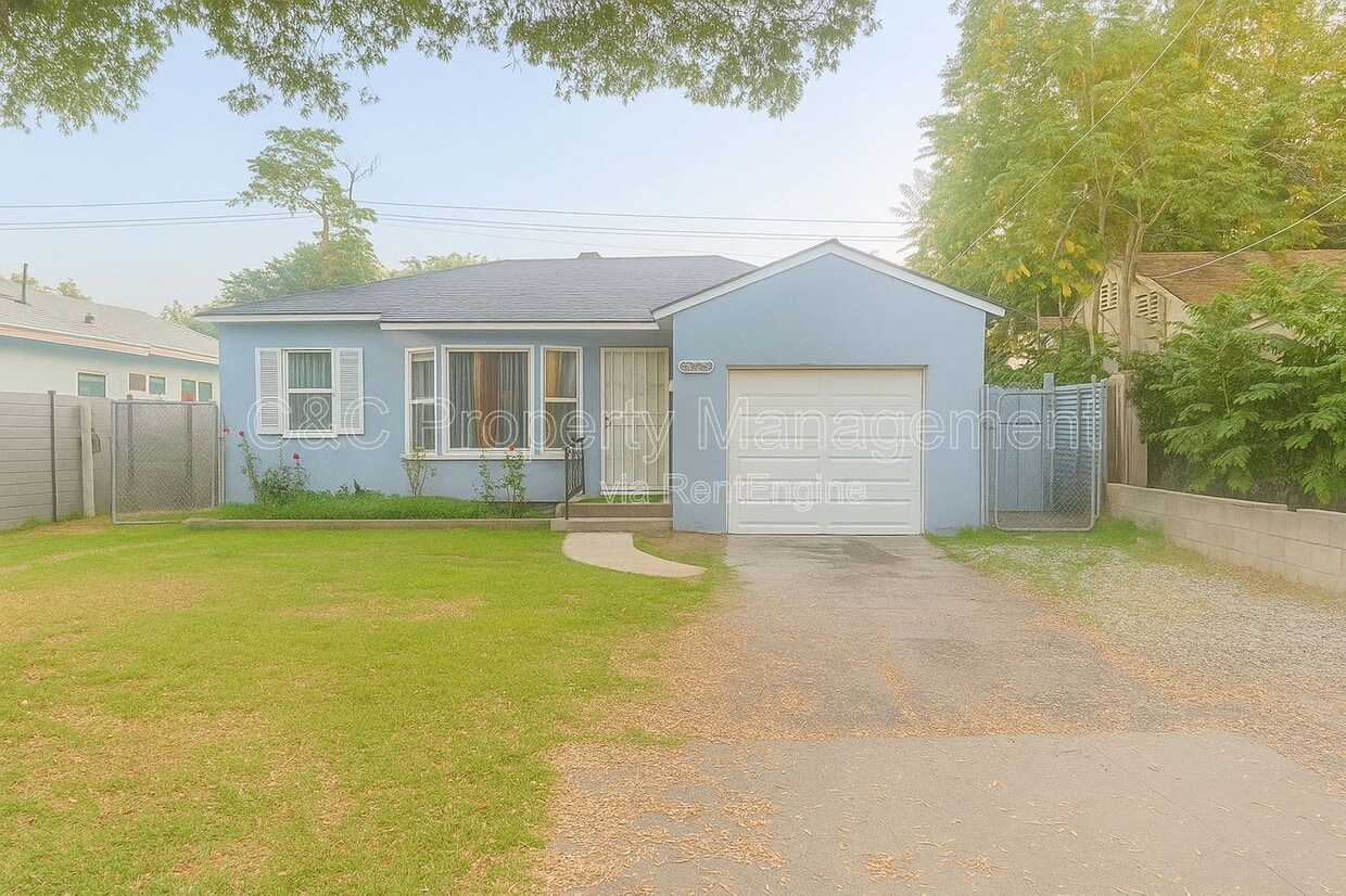 Primary Photo - 3240 Del Vina St