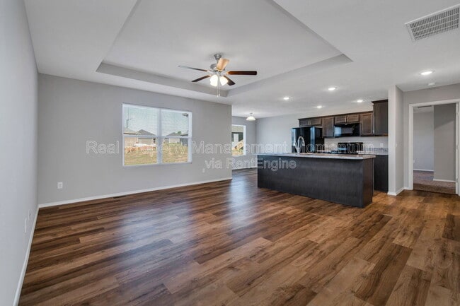 Foto del edificio - 971 S Genevieve Ave