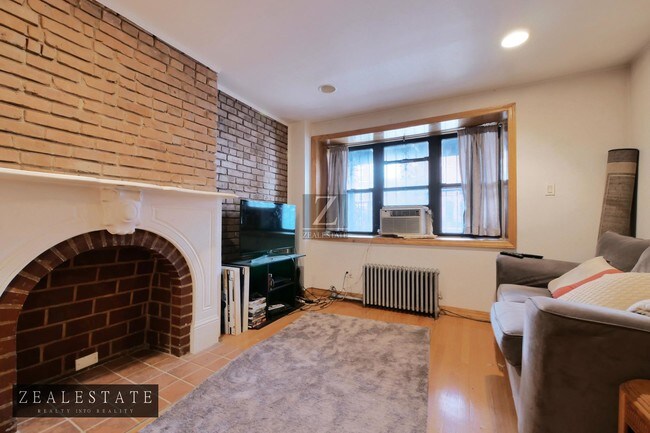 Foto del edificio - 703 4th Avenue