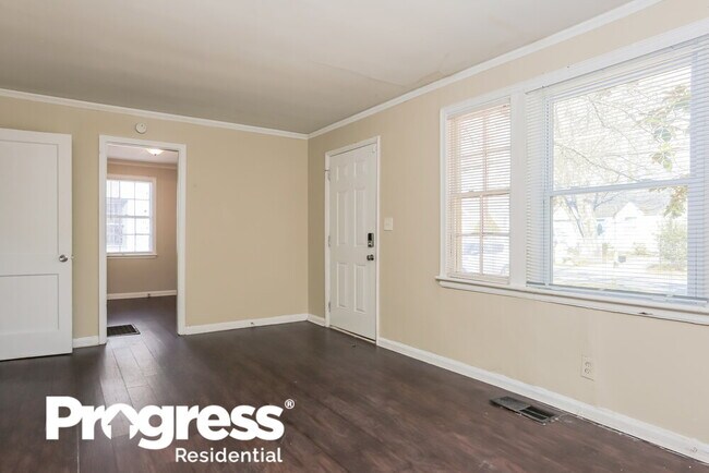 Building Photo - 2623 Northview Ave