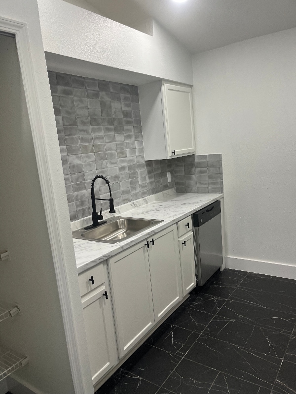 Foto del edificio - 5412 Lewiston St