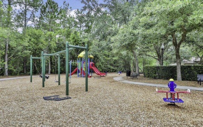 Building Photo - 1601 Majestic View Ln