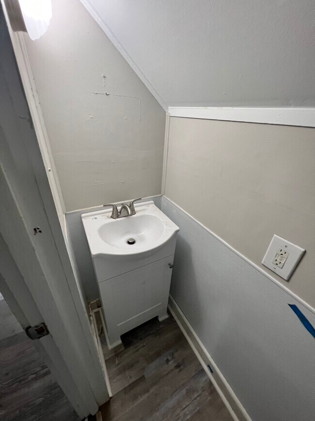 1208 Downing St SW, Wilson, NC 27893 House Rental in Wilson, NC