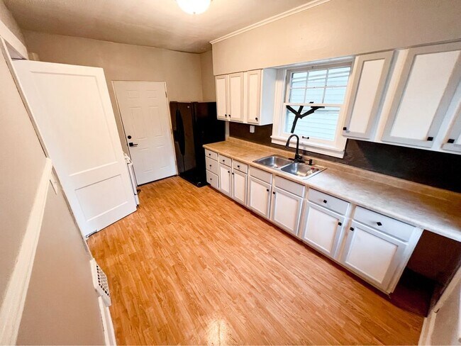 Foto del edificio - 1560 5th Ave SE