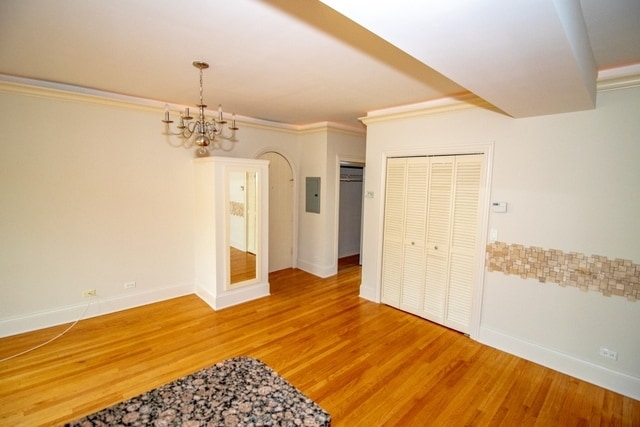 Building Photo - 6321 N Artesian Ave