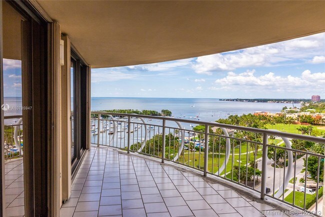 Foto del edificio - 2843 S Bayshore Dr