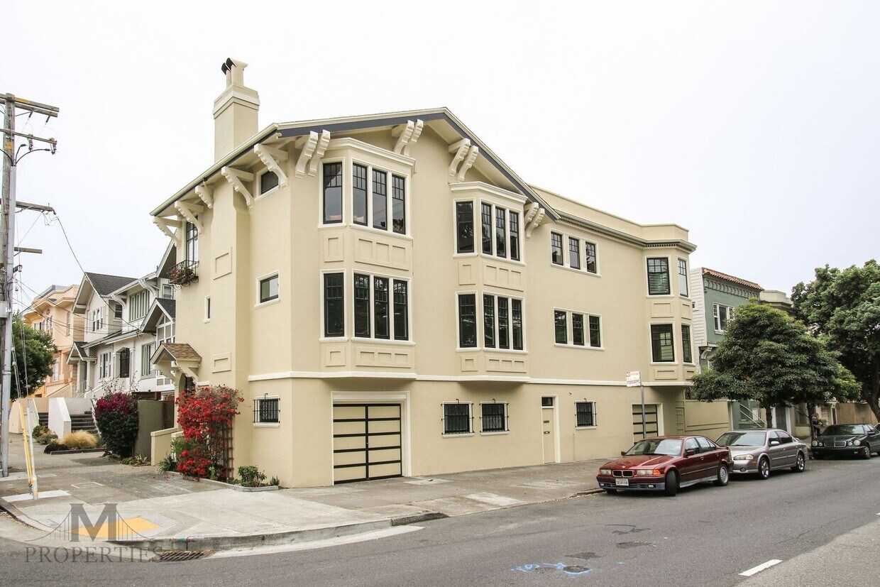 Foto principal - Beautiful 2 Bed, 1 Bath Modernized Edwardi...