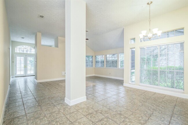 Foto del edificio - 5434 Garden Village Dr