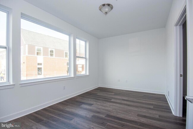 Foto del edificio - 43 Princeton Hightstown Rd