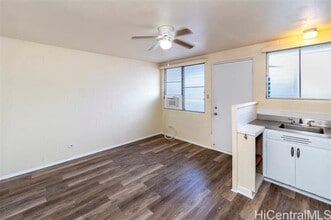 Building Photo - 1418 Liholiho St