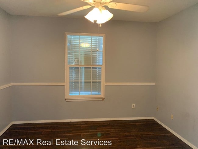 Building Photo - 1 br, 1 bath House - 2892 Mackey Lane