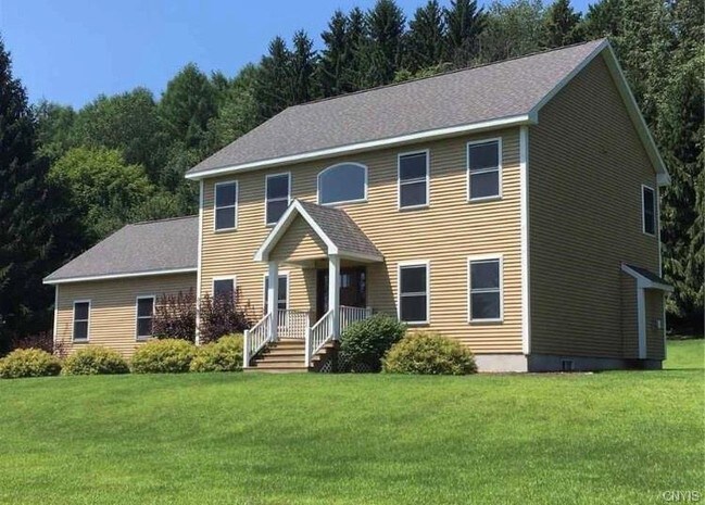 Building Photo - 2803 Lake Moraine Rd