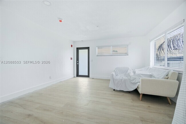 Foto del edificio - 2209 SW 61st Ave