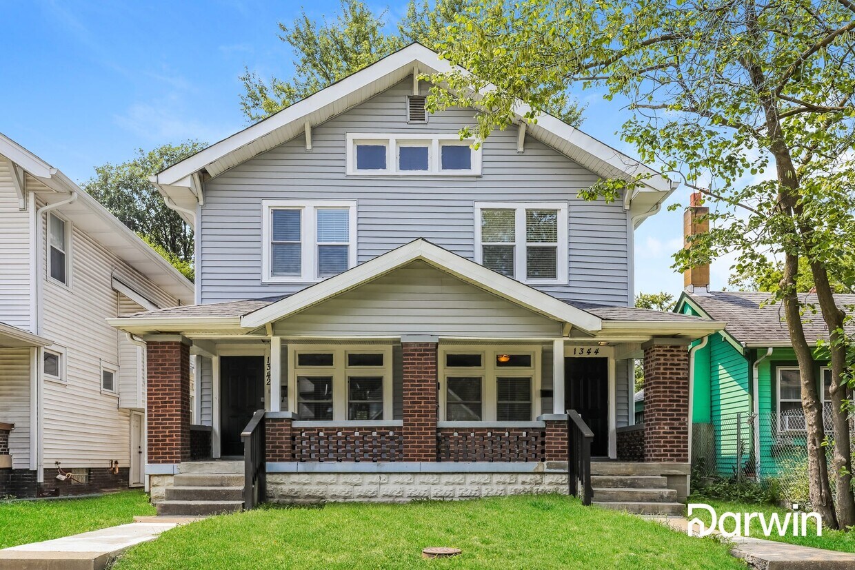 Primary Photo - 1342 Lasalle St