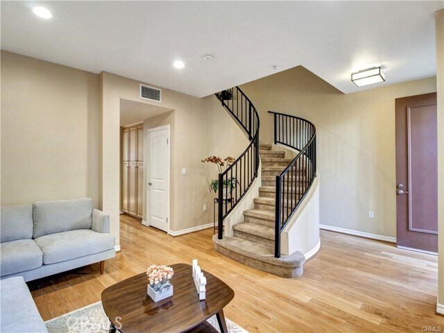 Foto del edificio - 78 E Bay State St