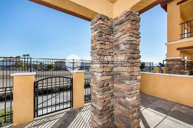 Foto del edificio - 8021 City View Pl