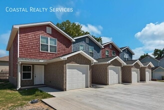 Building Photo - 2253 Whitman Ln