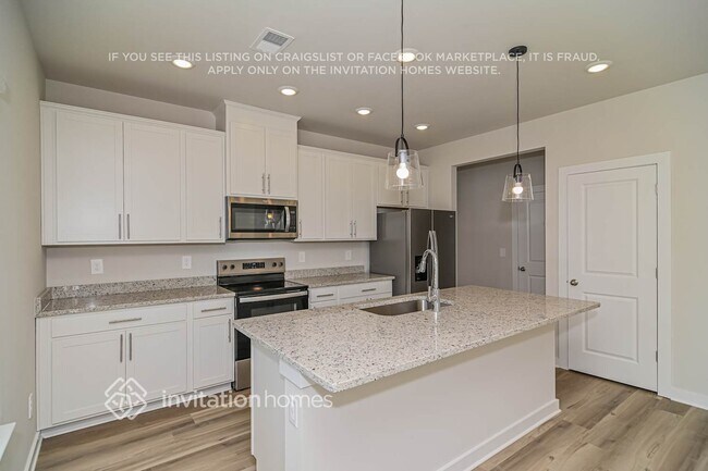 Foto del edificio - 1215 Bluffton Cir