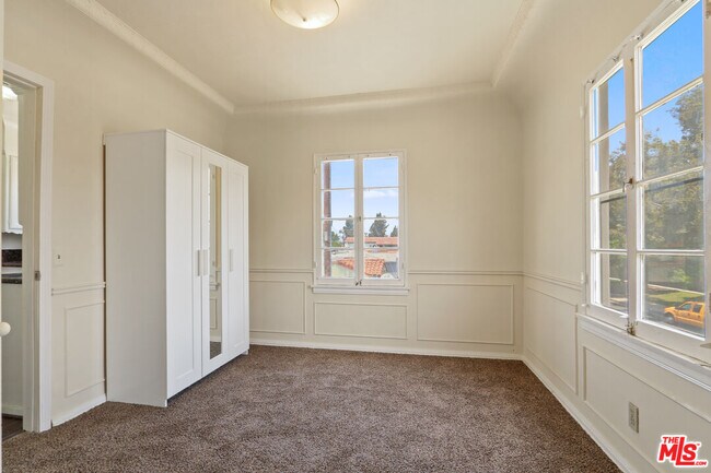 Foto del edificio - 3301 Stocker St