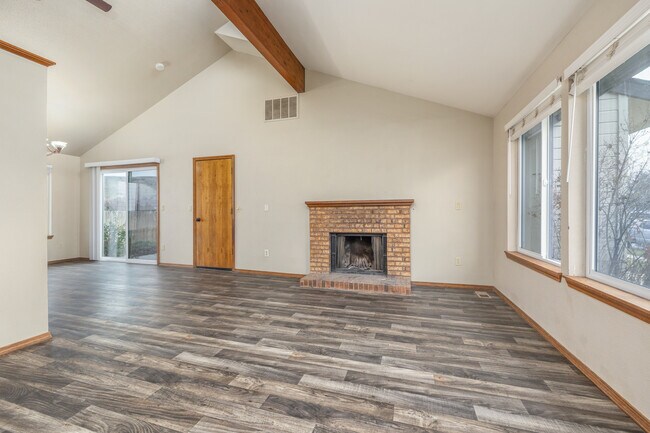 Foto del edificio - 5828 W Filly St