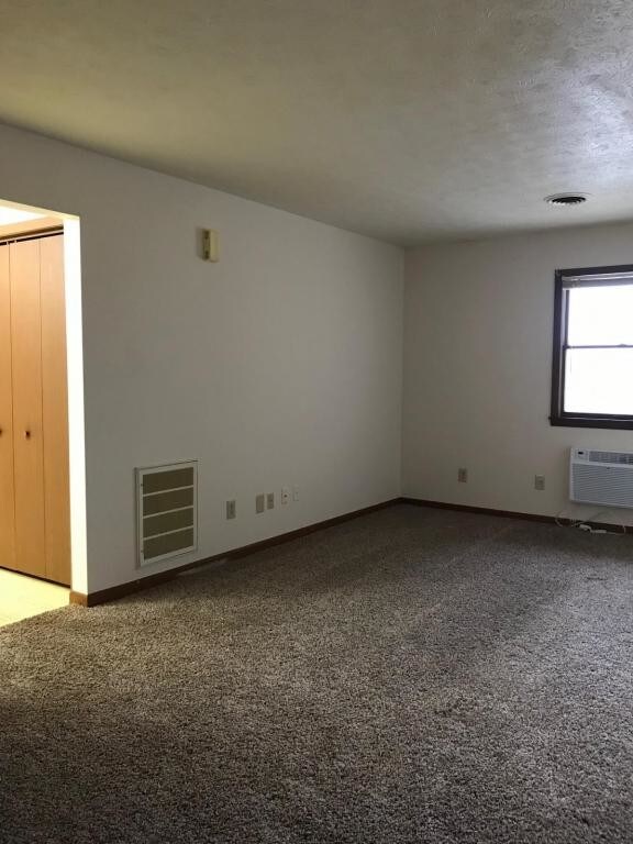 Primary Photo - 4259 South 5th Street #3