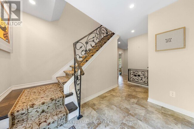 Photo du bâtiment - 134 Romfield Circuit