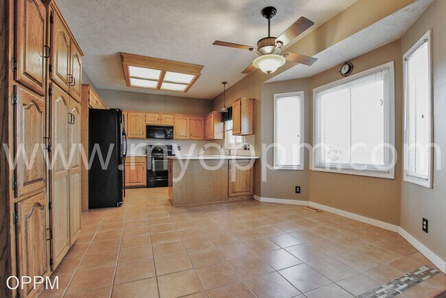 Building Photo - 5 br, 3.5 bath House - 11714 S. 25th Ave. ...