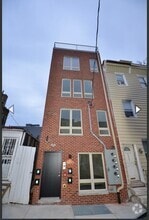 Building Photo - 2437 W Thompson St