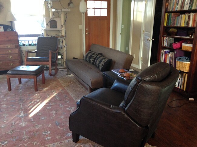 Foto del edificio - 2261 NW Torrey Pines Dr