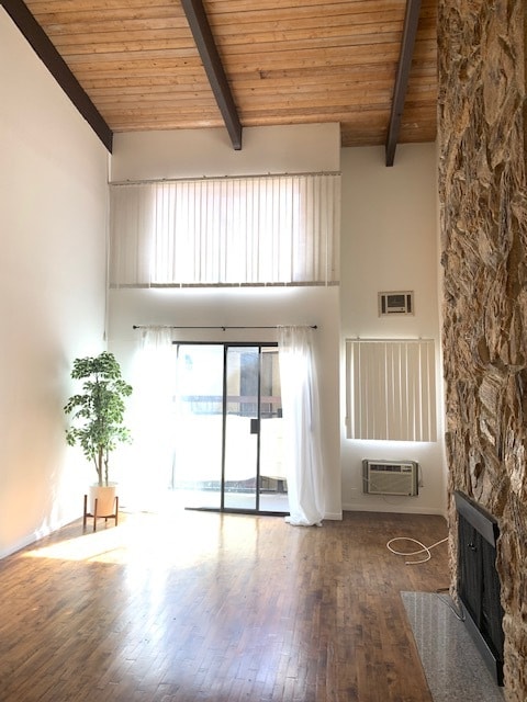Building Photo - 11714 Goshen Ave
