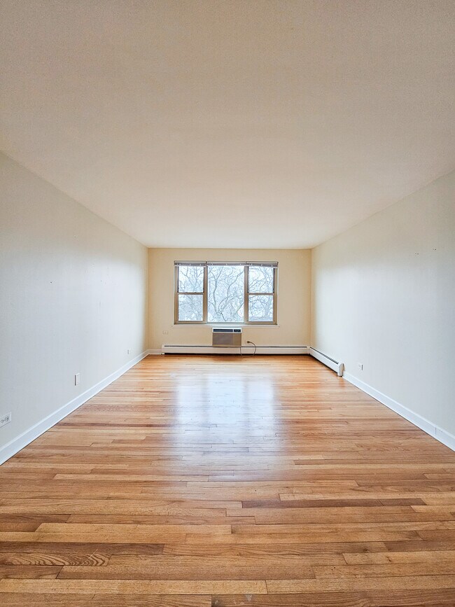 Foto del edificio - 1774 W Highland Ave