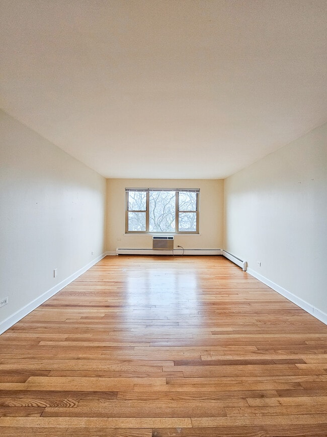 Building Photo - 1774 W Highland Ave