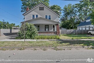 Building Photo - 443 Hall St SE