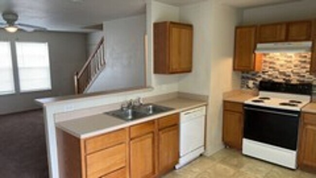 Building Photo - 3707 Malibu Ln