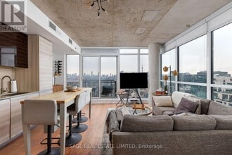 Building Photo - 20 Minowan Miikan Ln