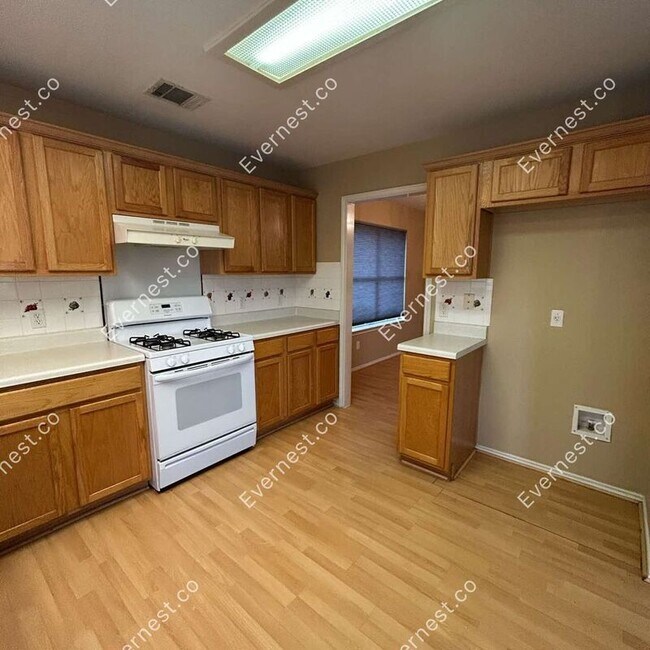 Building Photo - 17516 Dell City Dr