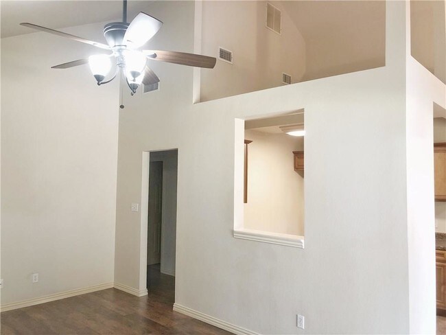 Foto del edificio - 809 13th St