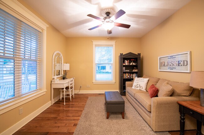 Foto del edificio - 207 Columbia St