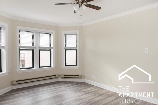 Foto del edificio - 3843 N Greenview Ave